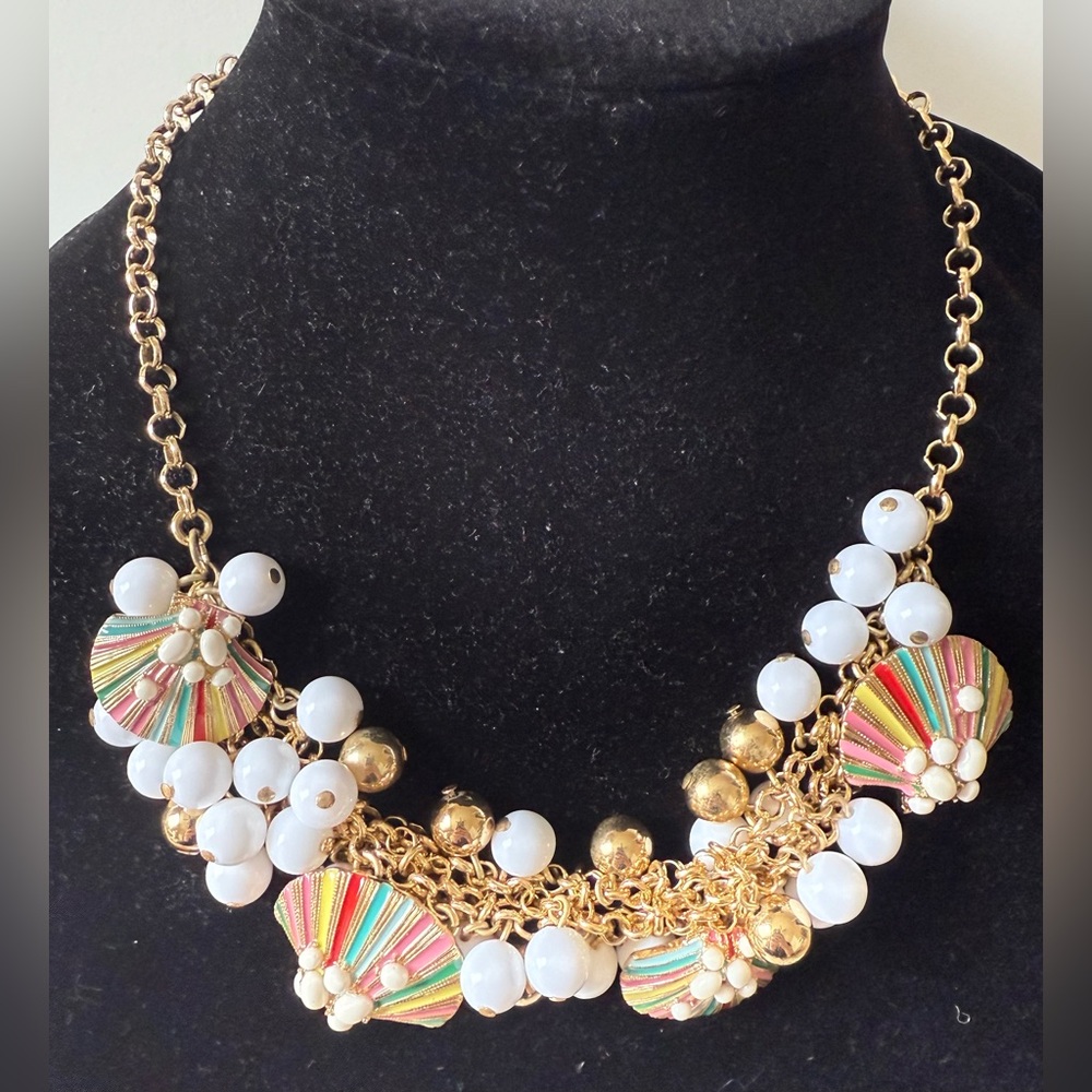 Talbots Colorful Statement Shell Beach Necklace Gold Tone Cha Cha Acrylic Beaded